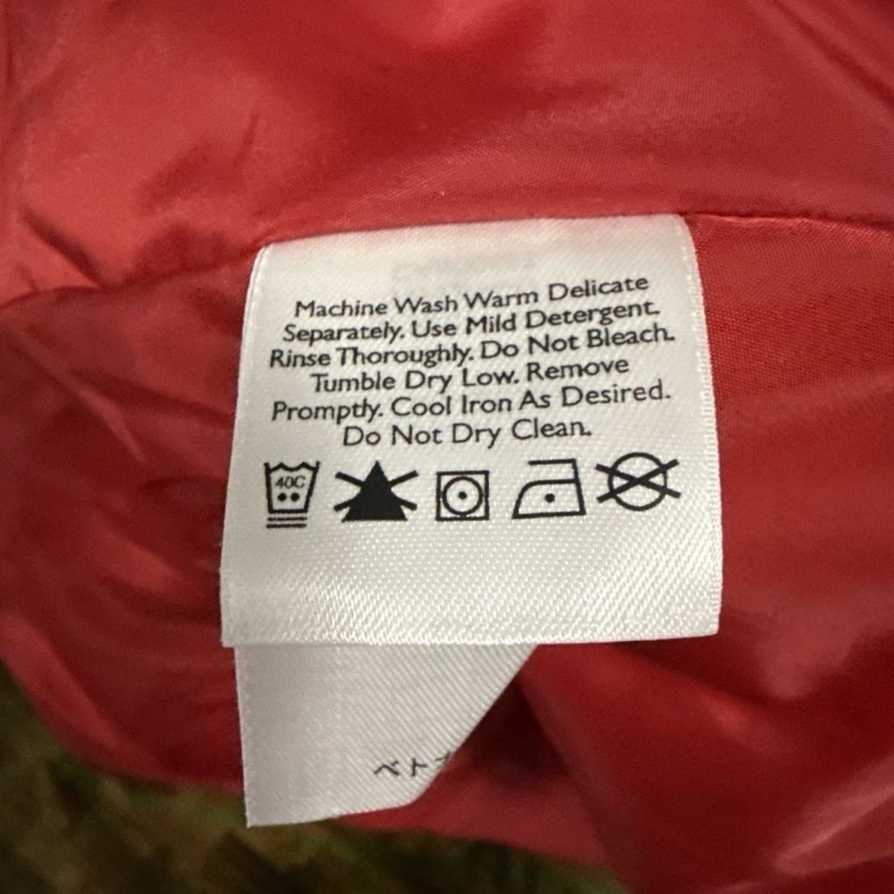 Eddie Bauer Red Hooded Windbreaker Jacket Womens XL WeatherEdge Nylon Zip - Picture 4 of 9
